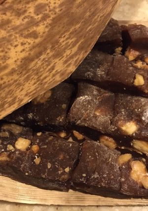 A picture of Square Brown Rice-cake with walnuts (kurumi-yubeshi).