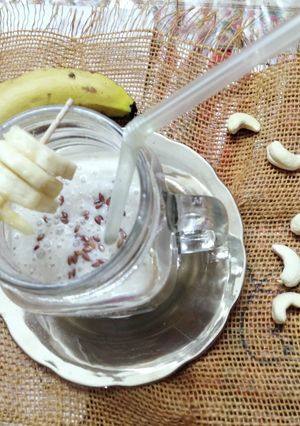 A picture of Banana smoothie - Banana and cashew nut smoothie.