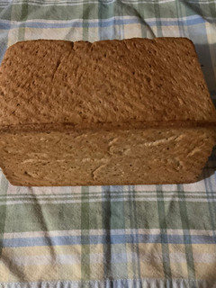 Una foto de Pan integral con semillas