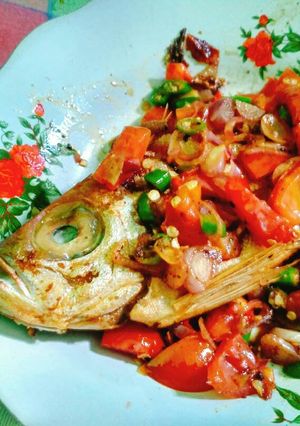 Foto resep Ikan Nila Merah Goreng Sambel Dabu-Dabu