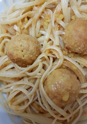 Una foto de Pasta con salsa del guiso anterior