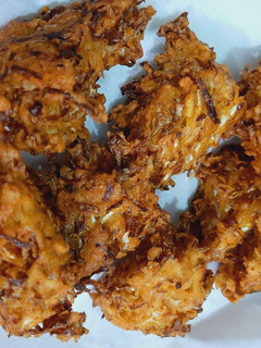 A picture of Cabbage pakora.