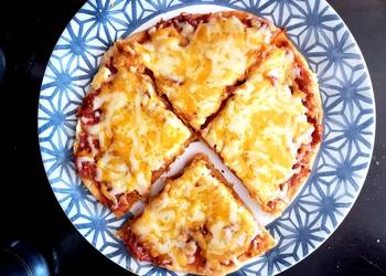 Easiest Way to Recipe Yummy Cheese burst pan pizza