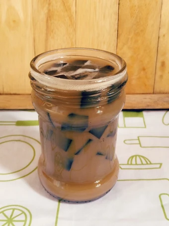 Cara Gampang Menyiapkan Resep Es capcin yang Enak Banget Anti Ribet, Mantap