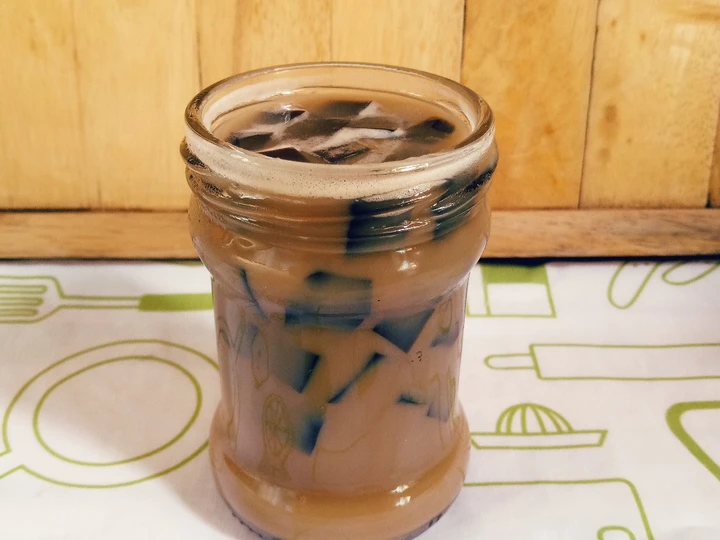 Cara Gampang Menyiapkan Resep Es capcin yang Enak Banget Anti Ribet, Mantap