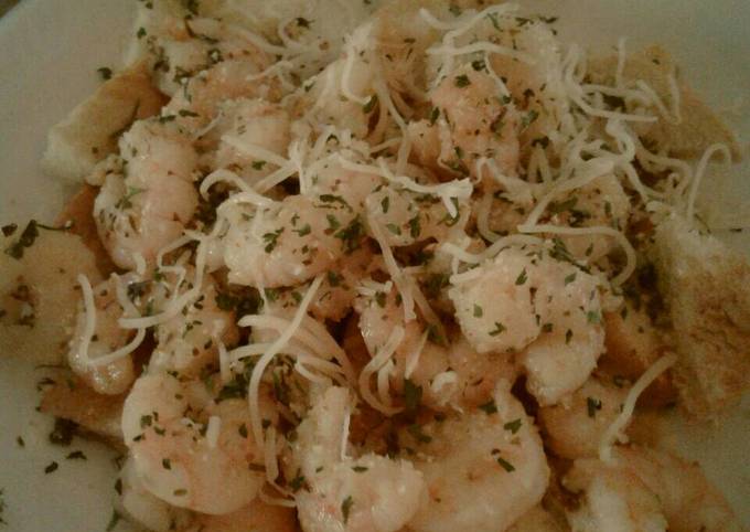 Shrimp Scampi & French bread croutons