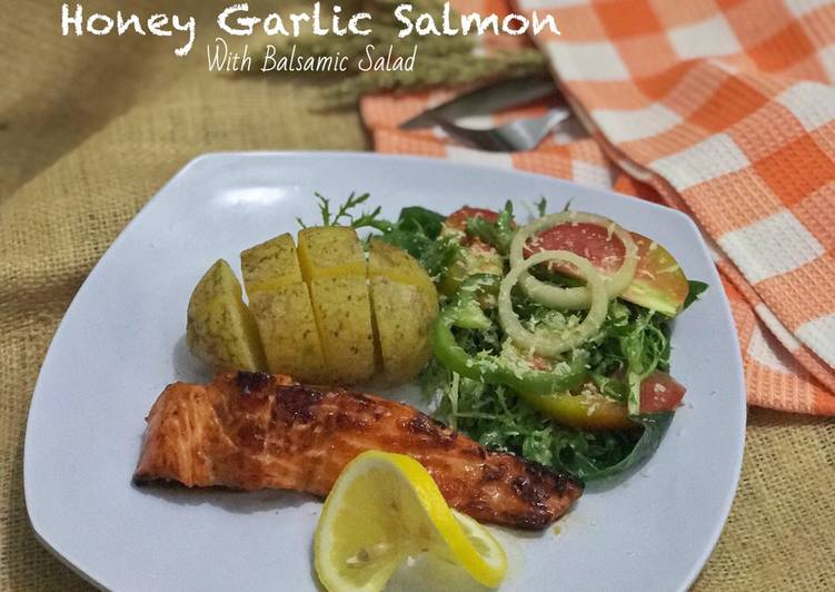 Resep Honey Garlic Salmon with Balsamic Salad yang Enak Banget
