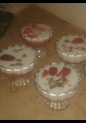 صورة لوصفة مهلبيه بالفراوله وشكولاته