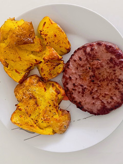 Una foto de Patatas asadas distintas