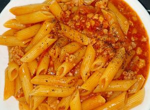 Hình của món Nui xào thịt băm.