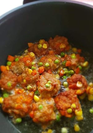รูปของ หมูทอดผักสลัด