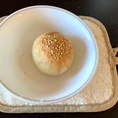 A picture of Hujiao bing (Taiwanese pepper buns).