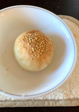 A picture of Hujiao bing (Taiwanese pepper buns).