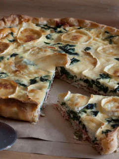 Foto principal de Quiche de jamón, espinacas y queso de cabra