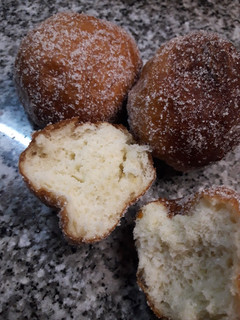 Una foto de Rosquitas y bolas de fraile súper esponjositas