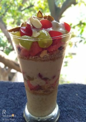 A picture of Fruits Yogurt Prafait.