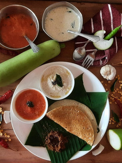 சுரைக்காய் தோசை (Suraikkai dosai recipe in tamil) செய்முறை முக்கிய புகைப்படம்