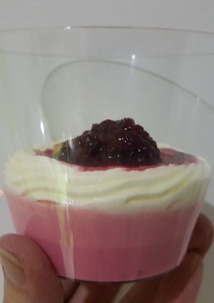 Foto principal de Pannacota de Remolacha con salsa de Moras!!!