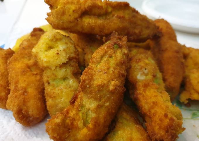 Fiori di zucca ripieni
