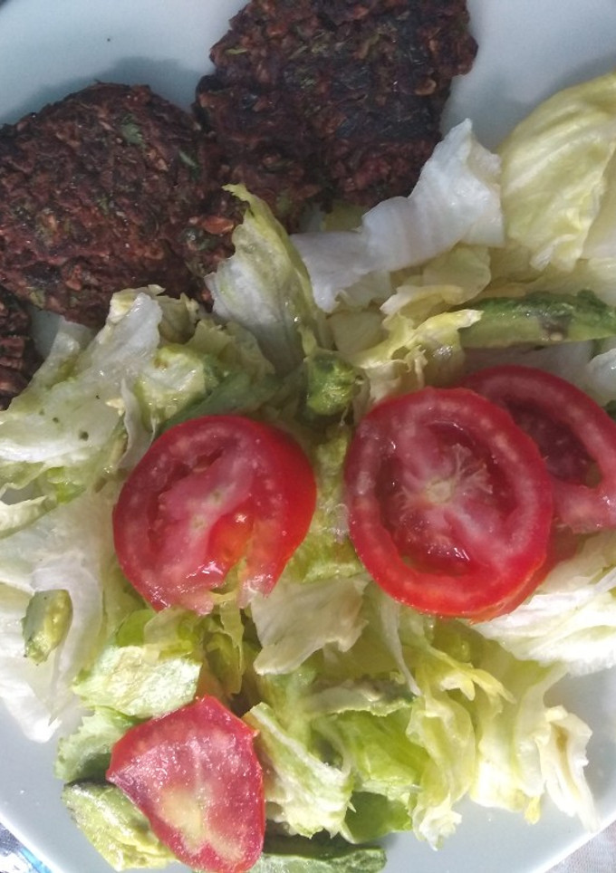 Una foto de Hamburguesas de frijol y nuez😊🍔