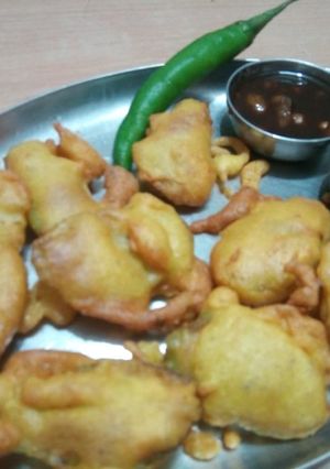 तुरई के पकौड़े (Turai ke pakore recipe in hindi) रेसिपी मुख्य फोटो