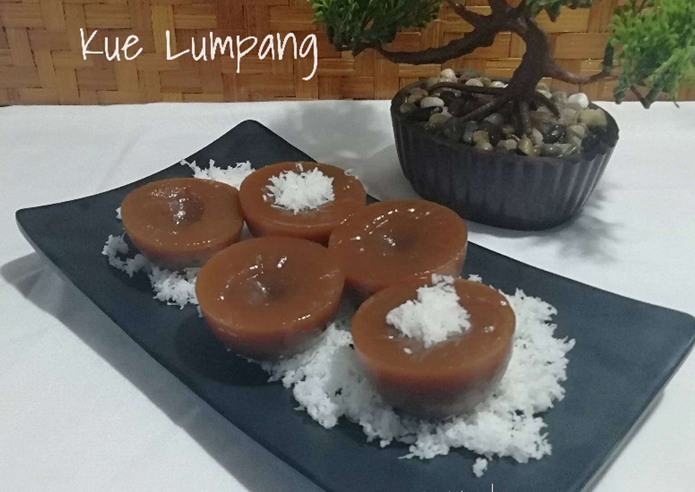 702.Kue Lumpang