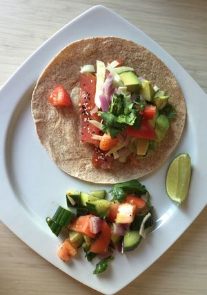 A picture of Fresh tuna taco / Cajun sauce.