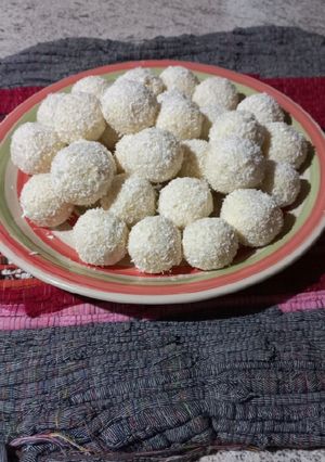 Una foto de Bombones Raffaello caseros 💞