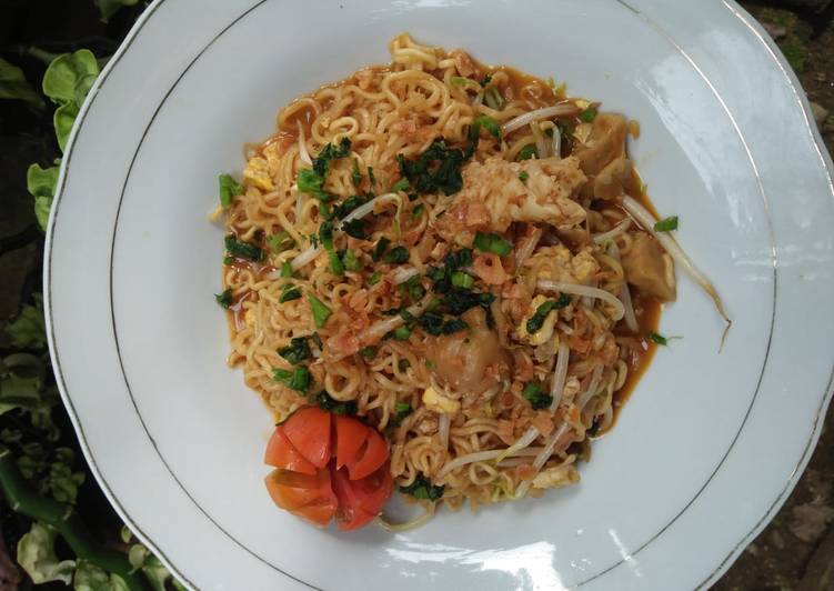 Langkah Mudah untuk Menyiapkan Mie Goreng Nyemek yang Bikin Ngiler