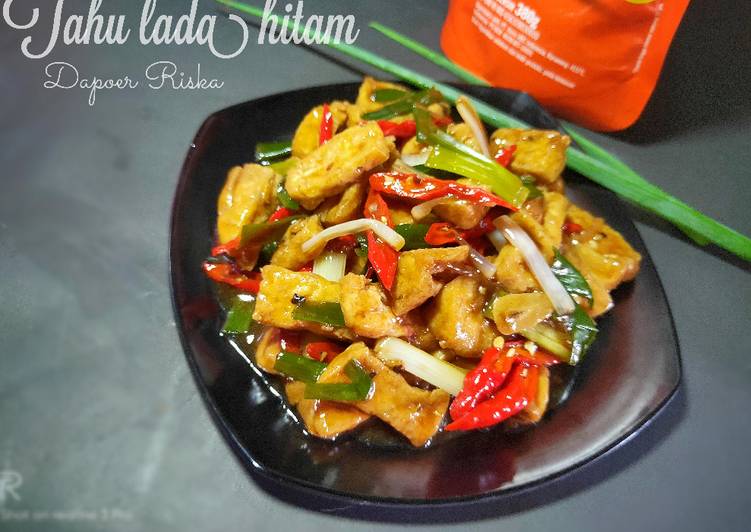 Tahu saori lada hitam