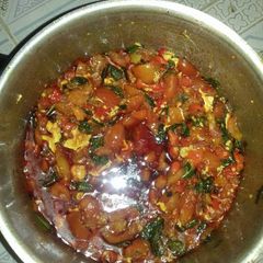 A picture of Palmoil sauce.