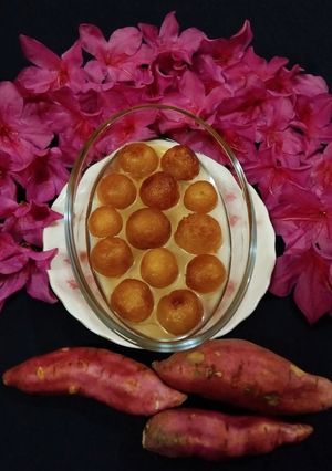 A picture of Shakarkandi Gulab Jamun.