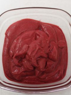 Una foto de Crema fría de remolacha