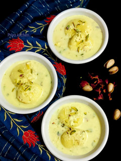 मिनी रसमलाई(mini rasmalai recipe in hindi) रेसिपी मुख्य फोटो