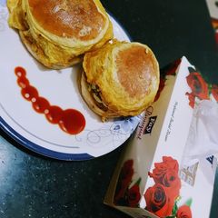 Anday Aloo ka Burger A picture of Anday Aloo ka Burger.