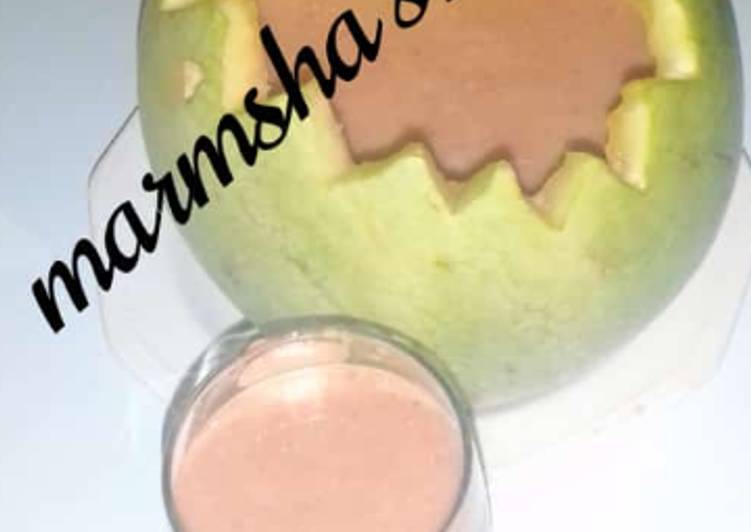 How to Prepare Homemade Watermelon smoothie
