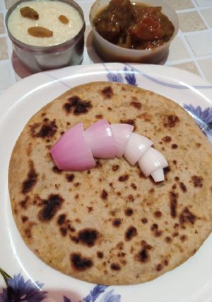A picture of Cauliflower Paratha.