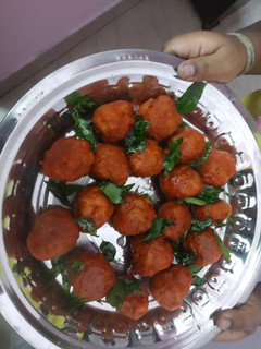 சோயா கோலா உருண்டா செய்முறை முக்கிய புகைப்படம்