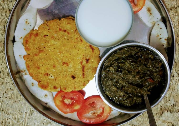 Sarso ka saag or makki ki roti with taazi chaajh