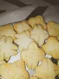 Scones de limón azucarados en un suspiro (rápido)