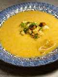 Eierschwammerl-Suppe