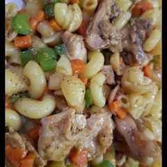 A picture of Chicken pasta.