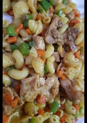 A picture of Chicken pasta.