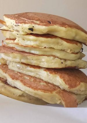 A picture of Banana pancakes 🍌🥞.