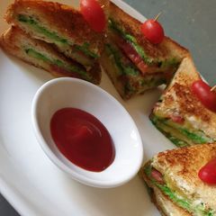 A picture of Veg Tawa Cheese Sandwich.