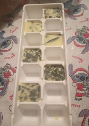 A picture of Sage in Olive Oil.