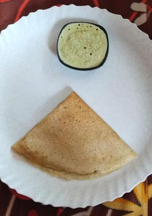 A picture of Green gram and Black gram dosa.