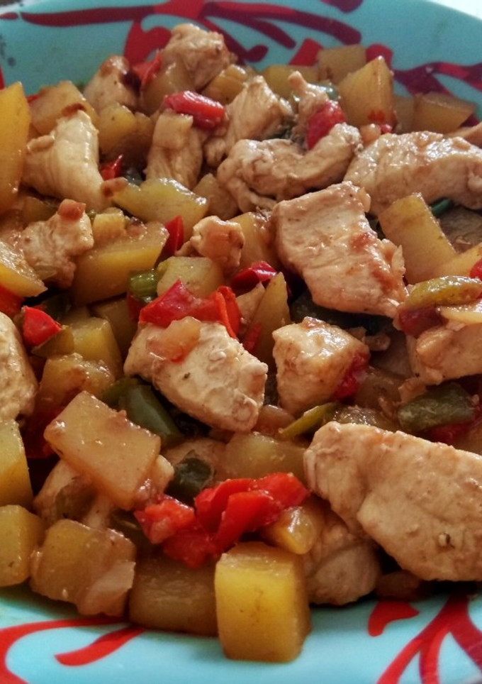 Una foto de Salteado de pollo exprés