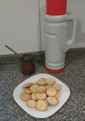 Una foto de Bizcochitos materos 2 ingredientes y una pizca de sal