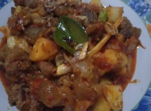Foto resep Oseng mercon tetelan sapi dan kentang